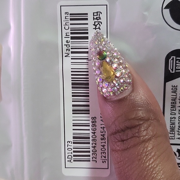 Flower 🌼 EARRINGS - Picture 4 of 4